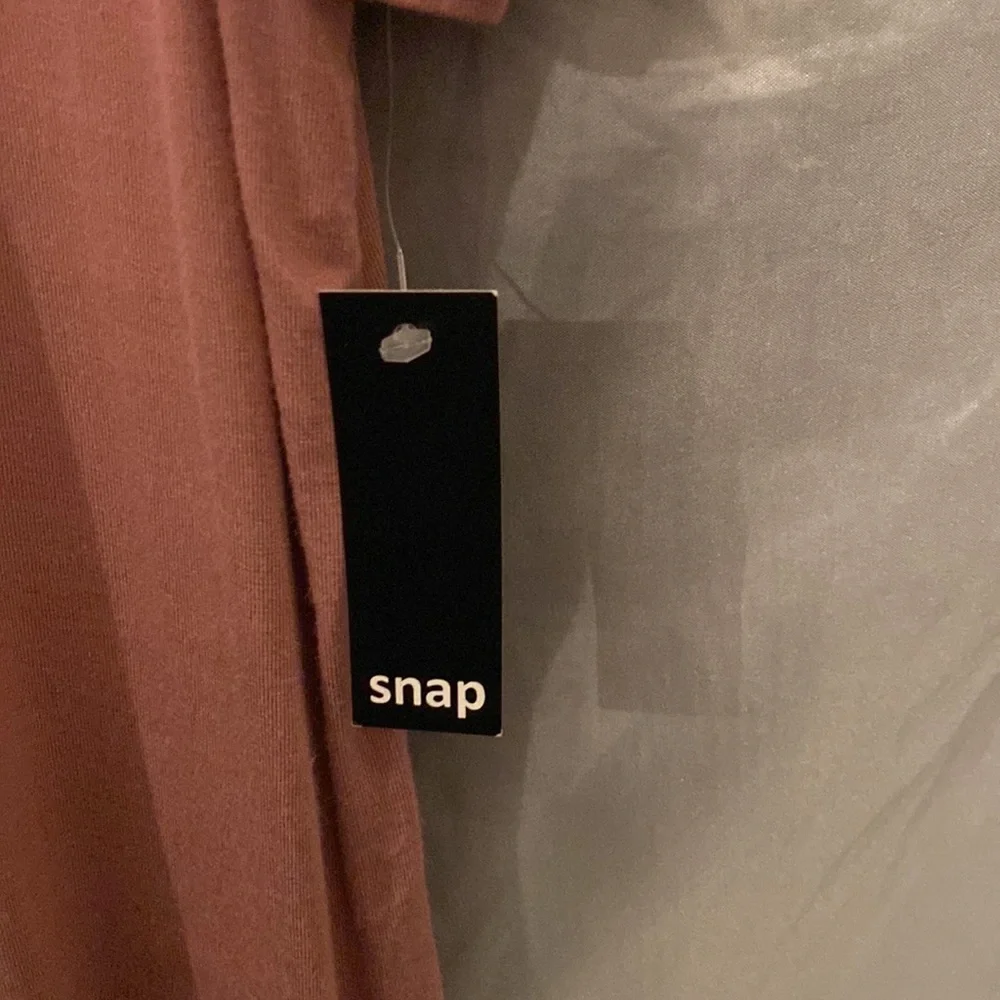 SNAP Top - Picture 4 of 8